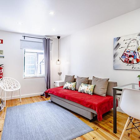 Visit Lisbon4Fun - Alfama Apartment ภายนอก รูปภาพ
