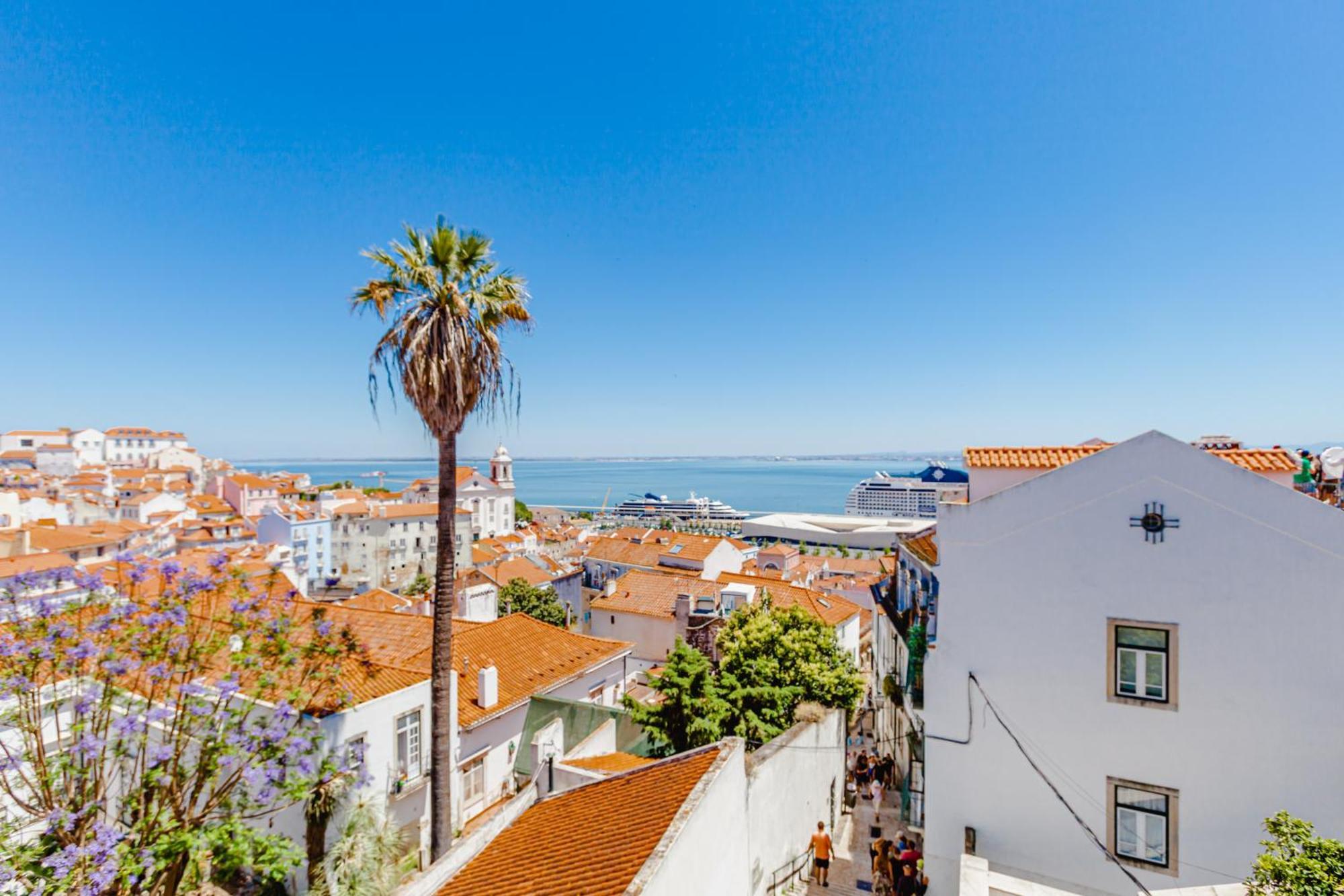 Visit Lisbon4Fun - Alfama Apartment ภายนอก รูปภาพ