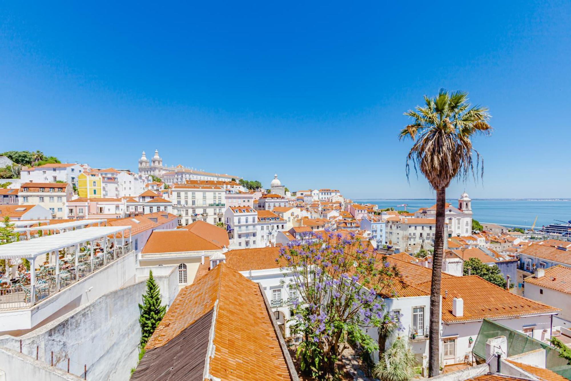 Visit Lisbon4Fun - Alfama Apartment ภายนอก รูปภาพ